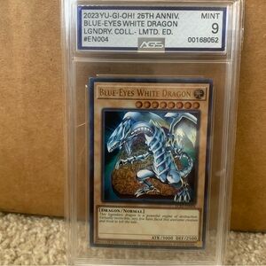 Blue Eyes White Dragon 25th Anniversary AGS 9